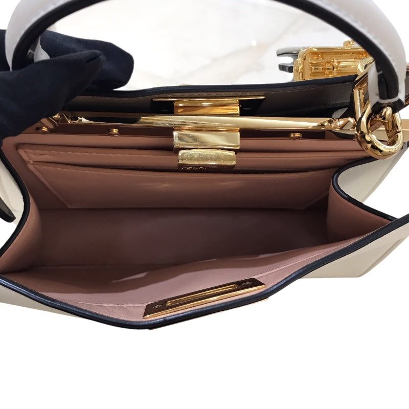 フェンディ FENDI ピーカブーアイシーユースモール 8BN327 ホワイト/ゴールド金具 カーフ レディース ショルダーバッグ