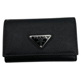 プラダ PRADA サフィアーノ トライアングルロゴ キーケース 1PG004F0632 ブラック レザー メンズ キーケース