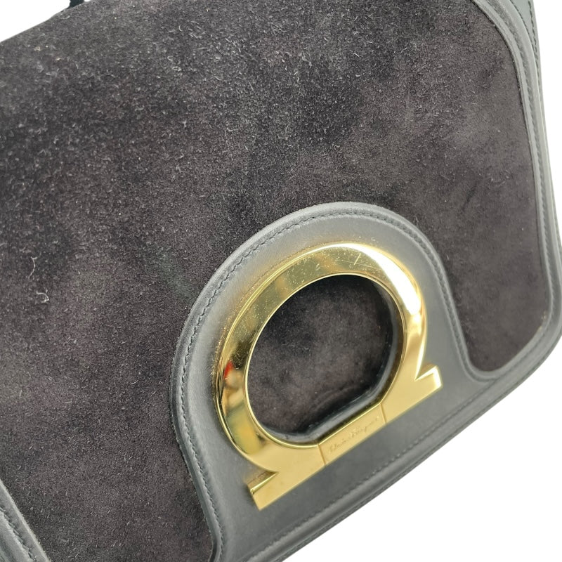 サルヴァトーレ・フェラガモ Salvatore Ferragamo ガンチーニミニショルダーバッグ AX-21 1820 ブラック GD金具 スエード/レザー レディース ショルダーバッグ