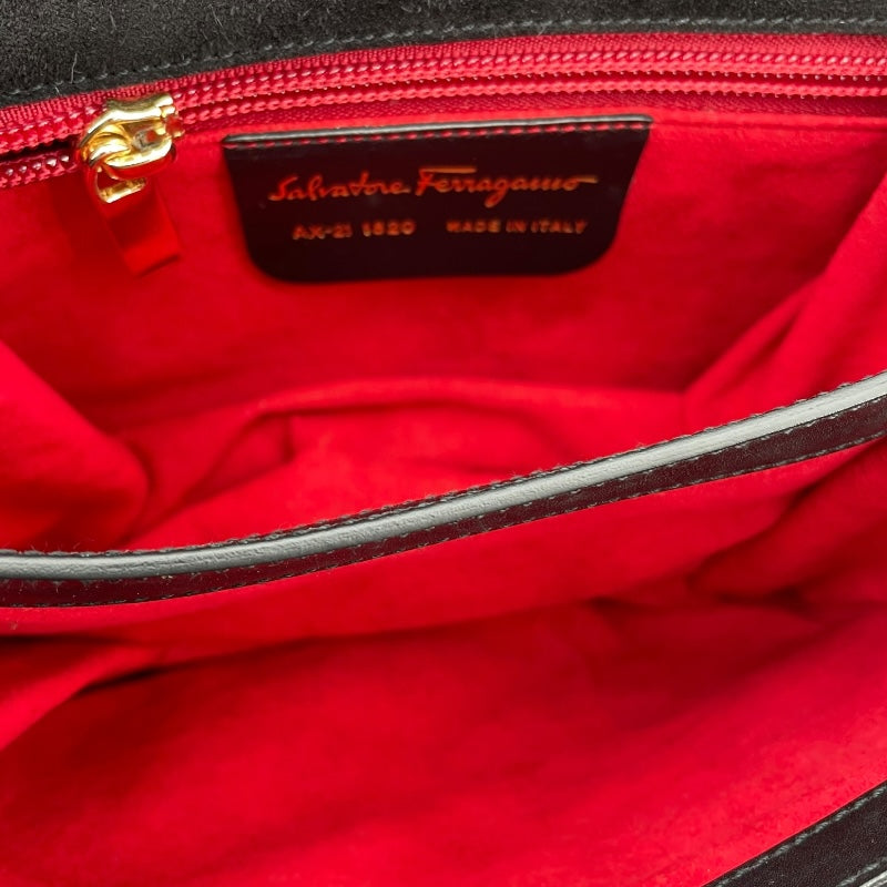 サルヴァトーレ・フェラガモ Salvatore Ferragamo ガンチーニミニショルダーバッグ AX-21 1820 ブラック GD金具 スエード/レザー レディース ショルダーバッグ