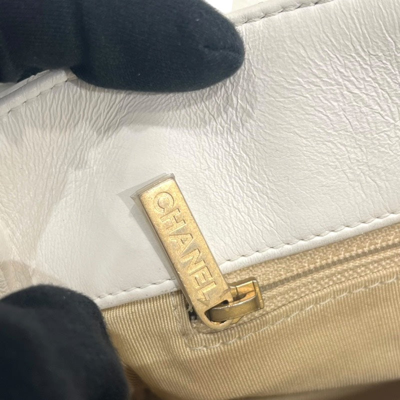 シャネル CHANEL トップハンドルスモールフラップバッグ ホワイト/GD金具 カーフ レディース ハンドバッグ