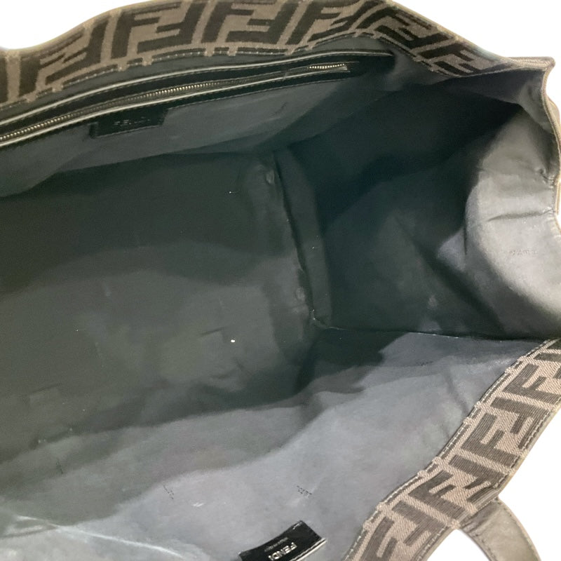 フェンディ FENDI FFｼﾞｬｶﾞｰﾄﾞ2WAYｼｮｯﾋﾟﾝｸﾞﾊﾞｯｸﾞ 7VA390 ブラック SV金具 レザー レディース トートバッグ