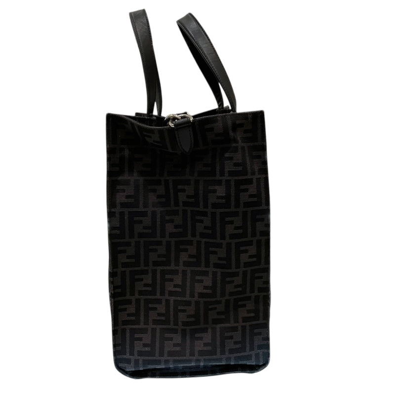 フェンディ FENDI FFｼﾞｬｶﾞｰﾄﾞ2WAYｼｮｯﾋﾟﾝｸﾞﾊﾞｯｸﾞ 7VA390 ブラック SV金具 レザー レディース トートバッグ