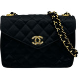 シャネル CHANEL マトラッセラインストーンココマークチェーンショルダー 0番台 ブラック ゴールド金具 シルクサテン/ラインストーン レディース ショルダーバッグ