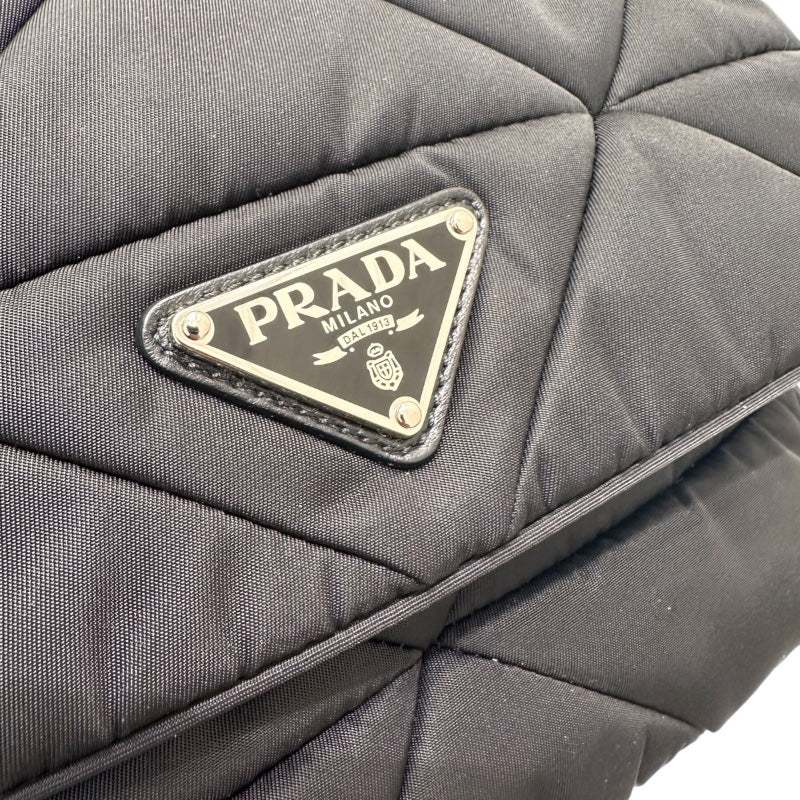 プラダ PRADA パデッド　Re-Nylon　ショルダーバッグ ブラック ナイロン レディース ショルダーバッグ