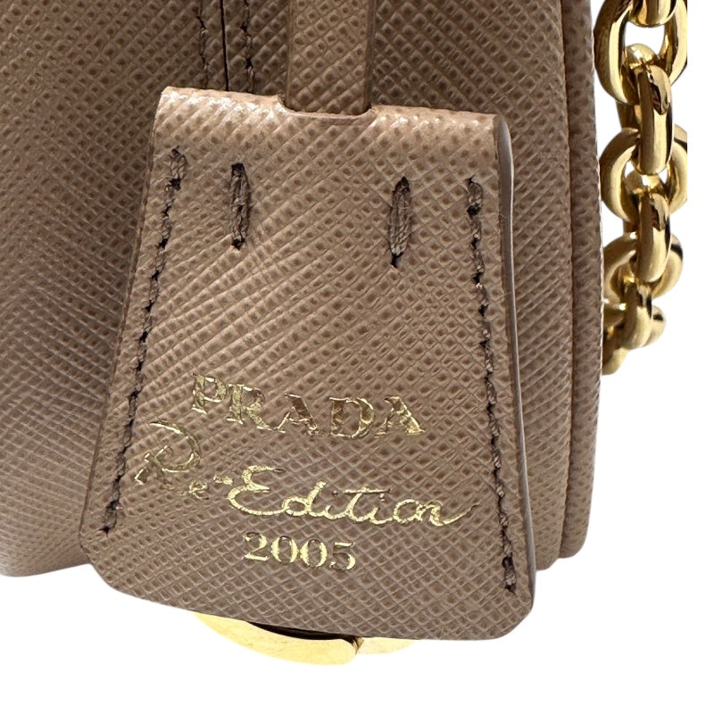 プラダ PRADA Re-Edition ショルダーバッグ 1BH204 ベージュ サフィアーノレザー レディース ショルダーバッグ