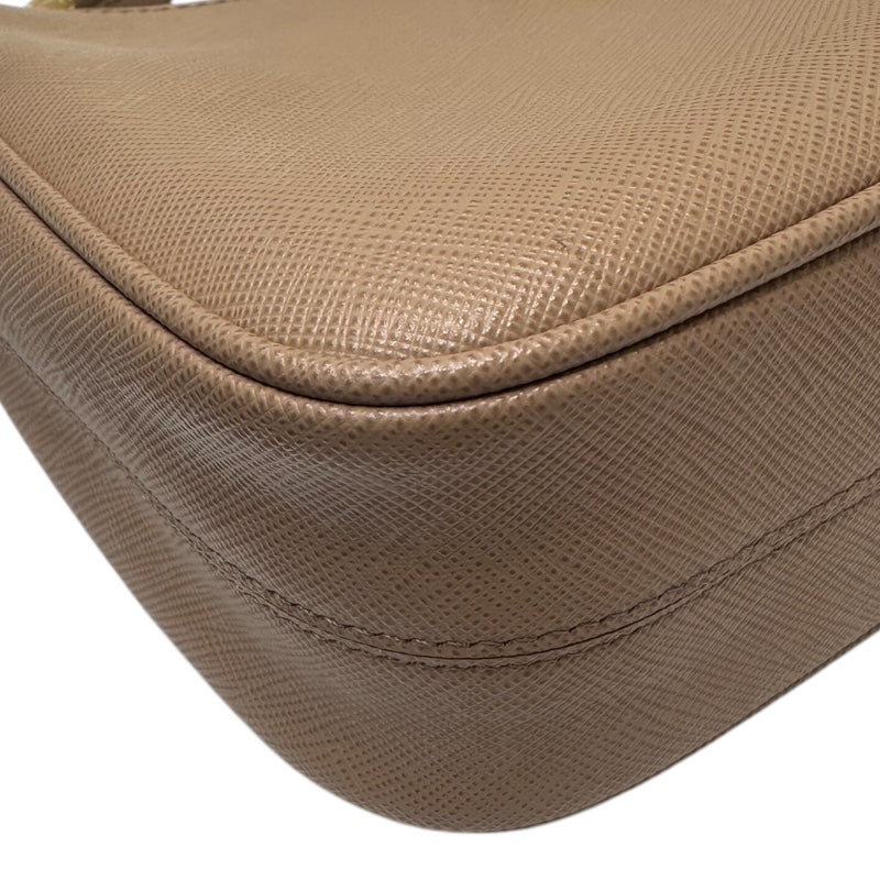 プラダ PRADA Re-Edition ショルダーバッグ 1BH204 ベージュ サフィアーノレザー レディース ショルダーバッグ