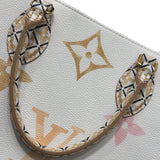 ルイ・ヴィトン LOUIS VUITTON オンザゴーMM M22975 ホワイト PVC　 ユニセックス ハンドバッグ