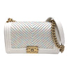 シャネル CHANEL ボーイシャネル25　Vステッチ A67086 27番台 ホワイト カーフスキン レディース ショルダーバッグ