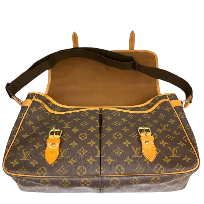 ルイ・ヴィトン LOUIS VUITTON ジベシエールGM M42249 ブラウン モノグラムキャンバス ユニセックス ショルダーバッグ