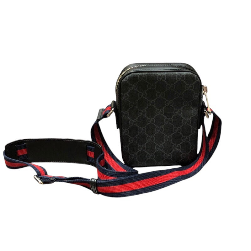 グッチ GUCCI GGメッセンジャーバッグ 682357 ブラック GGスプリームキャンバス メンズ ショルダーバッグ |  中古ブランドリユースショップ OKURA(おお蔵)