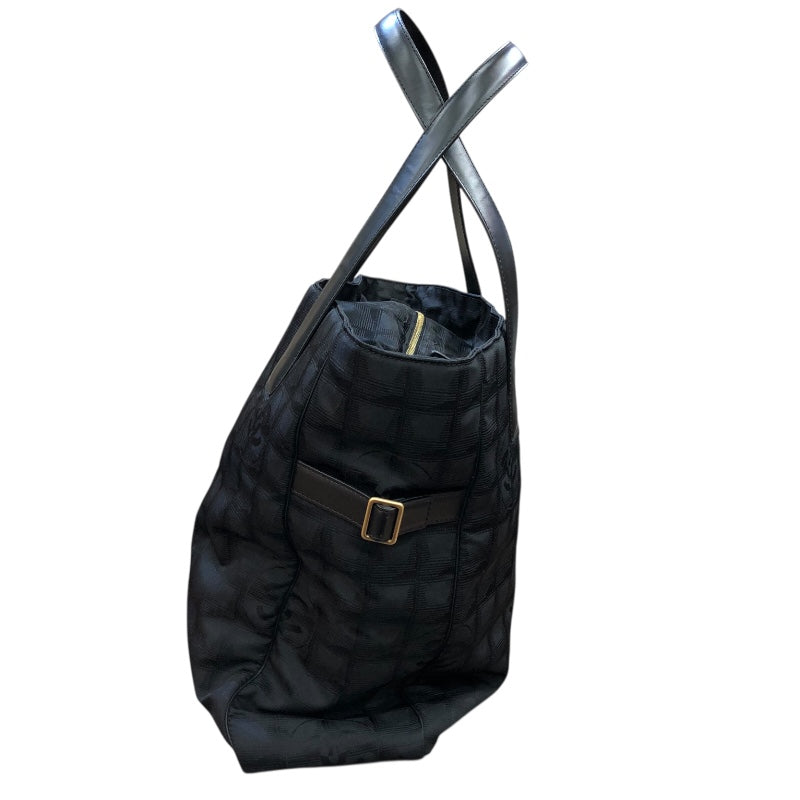 シャネル CHANEL ニュートラベルライン　トート　GM A15825 ブラック　GD金具 ナイロン・レザー ユニセックス トートバッグ