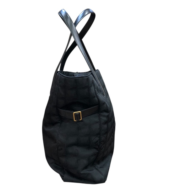 シャネル CHANEL ニュートラベルライン　トート　GM A15825 ブラック　GD金具 ナイロン・レザー ユニセックス トートバッグ