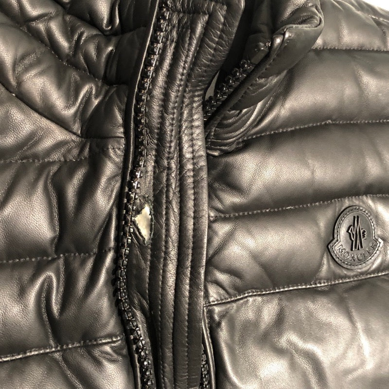 モンクレール MONCLER DUPRES レザーダウンベスト ブラック メンズ ダウンベスト
