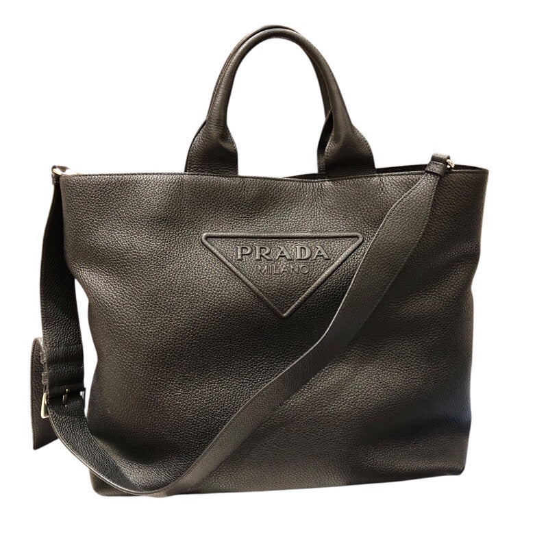 プラダ PRADA エンボスロゴトートバッグ 2VG109 ブラック ヴィッテロダイノレザー メンズ ショルダーバッグ