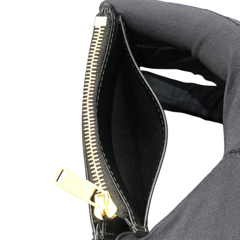セリーヌ CELINE コイン入れ付きコンパクトウォレット トリオンフ 10I653DPV.38NO ブラック/ゴールド金具 カーフレザー レディース 三つ折り財布