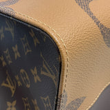 ルイ・ヴィトン LOUIS VUITTON オンザゴーＧＭ M45320 ブラウン モノグラム ジャイアント・リバース ユニセックス トートバッグ