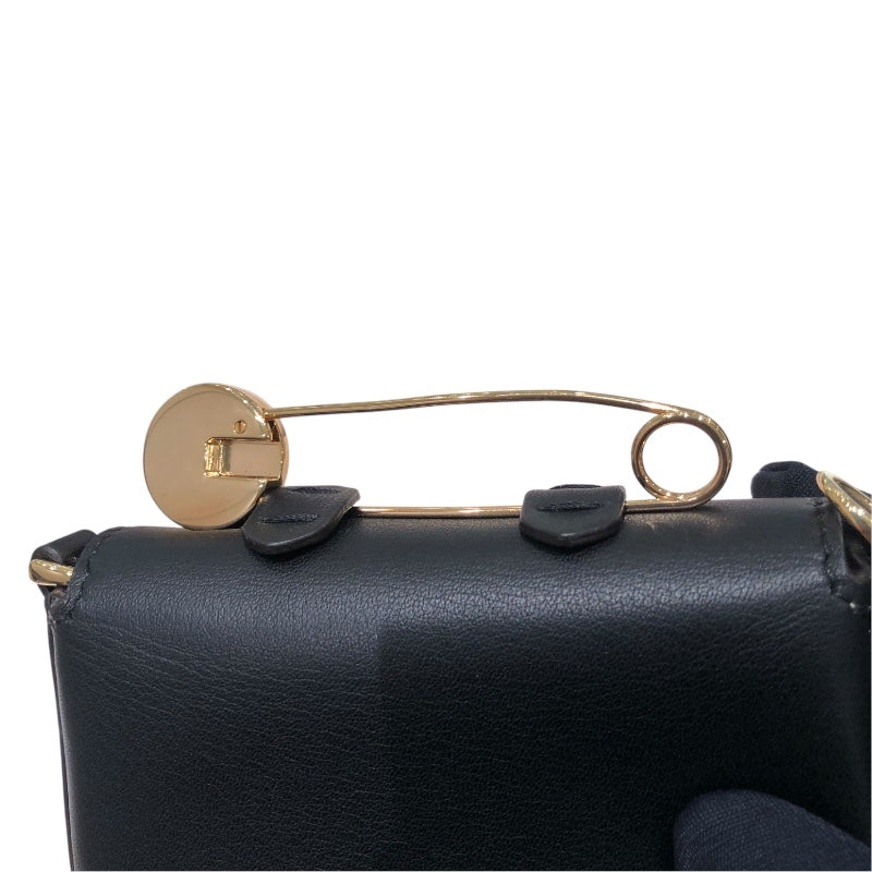 フェンディ FENDI フェンダーチェ　ナノ　バゲット 7AS095 ブラック　GD金具 レザー レディース ショルダーバッグ