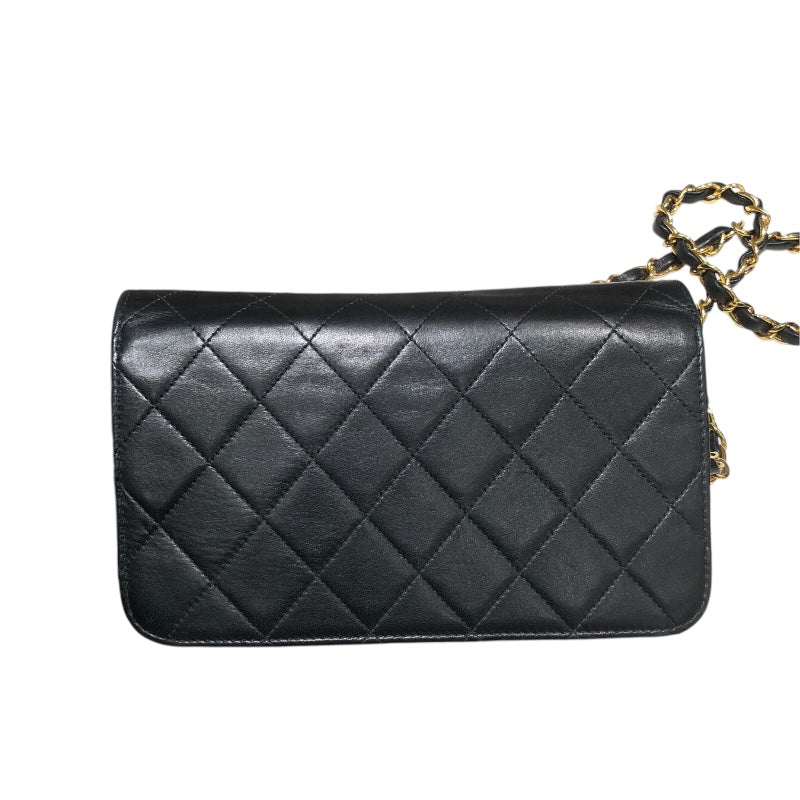 シャネル CHANEL マトラッセプッシュロックチェーンショルダー A03568 