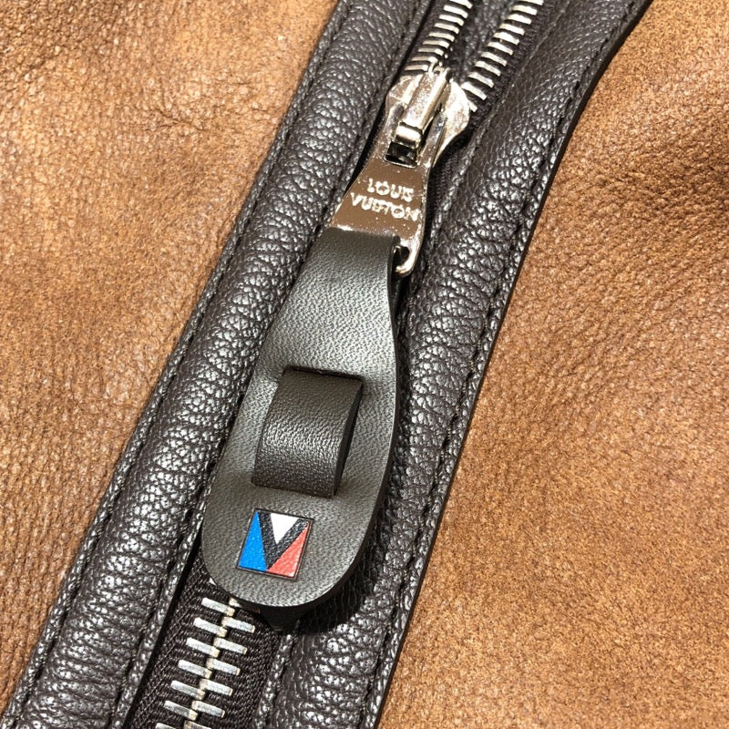 ルイ・ヴィトン LOUIS VUITTON 14AW プレフォールコレクション ムートン切り替えダウンジャケット ガストンVジップ H6B0 | 中古ブランドリユースショップ  OKURA(おお蔵)