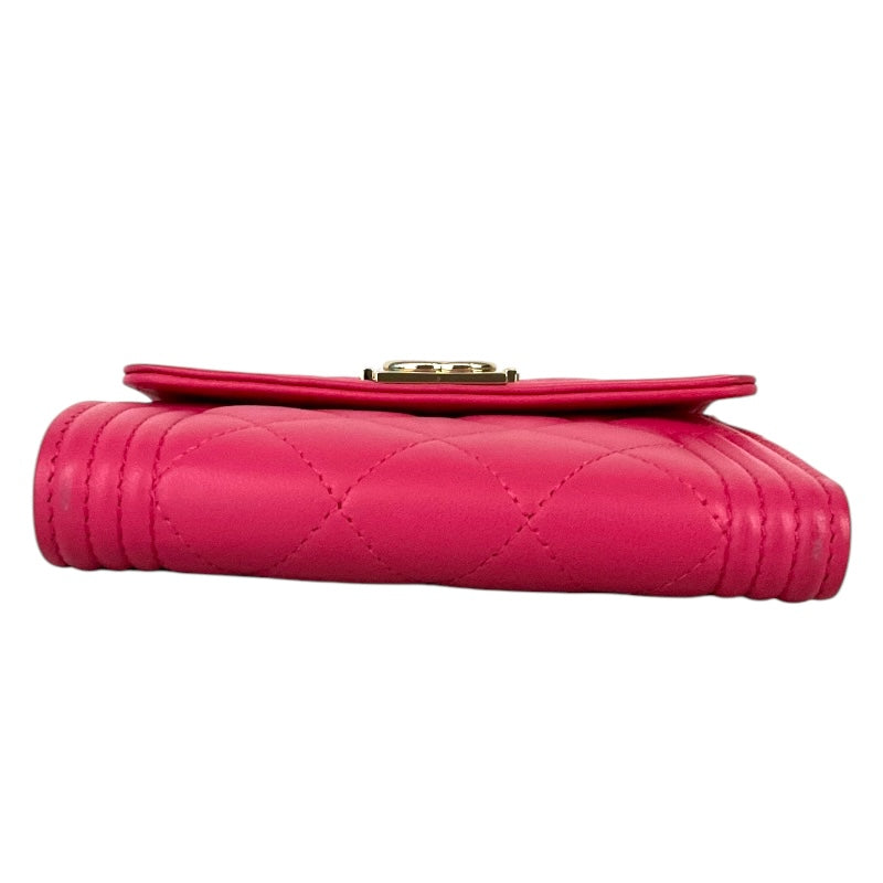 シャネル CHANEL ボーイシャネル 3つ折り財布 A80734 ホットピンク×ゴールド金具 ラムレザー レディース 三つ折り財布
