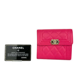 シャネル CHANEL ボーイシャネル 3つ折り財布 A80734 ホットピンク×ゴールド金具 ラムレザー レディース 三つ折り財布