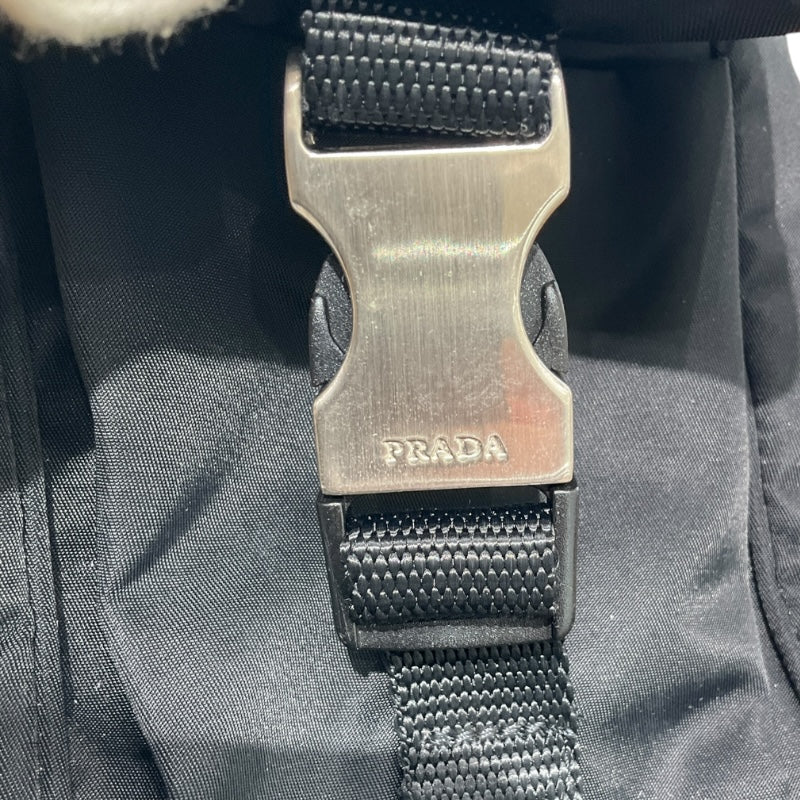 プラダ PRADA ﾅｲﾛﾝ ﾌｫﾝｹｰｽ ブラック ﾅｲﾛﾝ レディース ショルダーバッグ