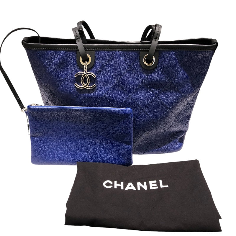 シャネル CHANEL オンザロードトートバッグ A92211 ブルー・ブラック　SV金具 キャビア レディース トートバッグ