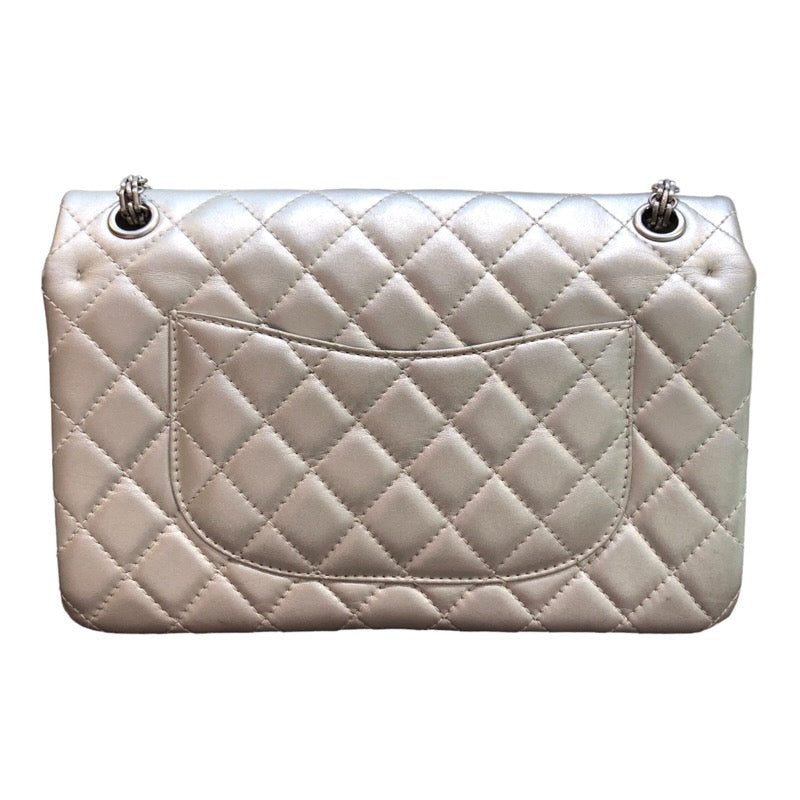 シャネル CHANEL 2.55 マトラッセチェーンショルダー A37586/12番台 シルバー x シルバー金具 ラム レディース ショルダーバッグ