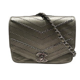 シャネル CHANEL ミニチェーンショルダー シルバー/SV金具 カーフ レディース ショルダーバッグ
