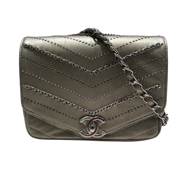 シャネル CHANEL ミニチェーンショルダー シルバー/SV金具 カーフ レディース ショルダーバッグ