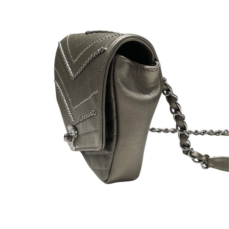 シャネル CHANEL ミニチェーンショルダー シルバー/SV金具 カーフ レディース ショルダーバッグ