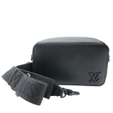 ルイ・ヴィトン LOUIS VUITTON アルファ・ウェアラブルウォレット M59161 ブラック カーフレザー メンズ ショルダーバッグ