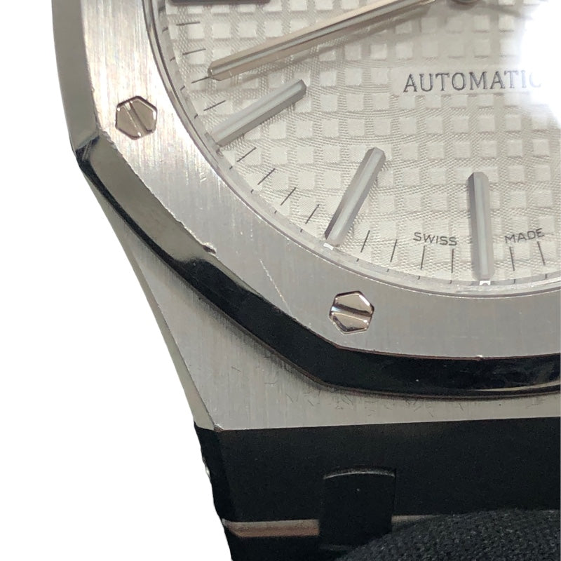 オーデマ・ピゲ AUDEMARS PIGUET ロイヤルオーク 15400ST.OO.1220ST.02 ホワイト SS 自動巻き メンズ 腕時計