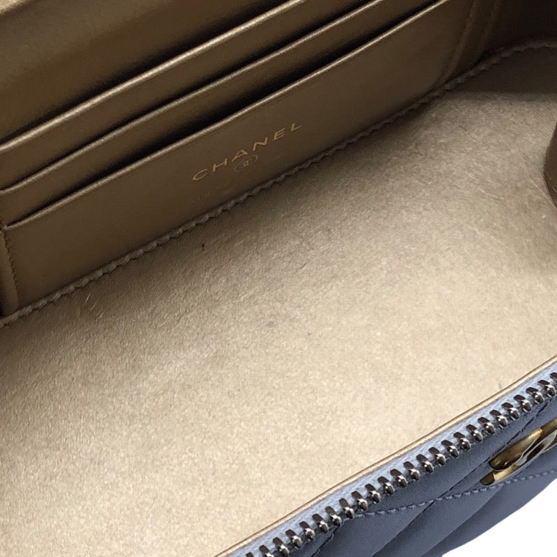 CHANEL グレーレザー iPhone13proケース シャネル CHANEL マトラッセ ヴァニティケース AP2303 グレー