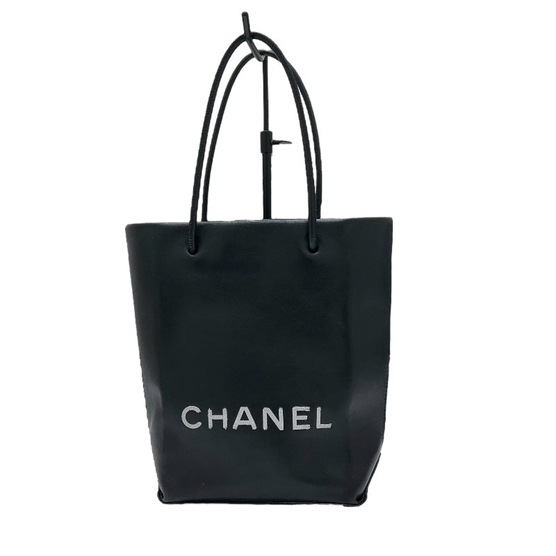 シャネル CHANEL エッセンシャルトートスモール A46880 ブラック ラムスキン レディース ハンドバッグ