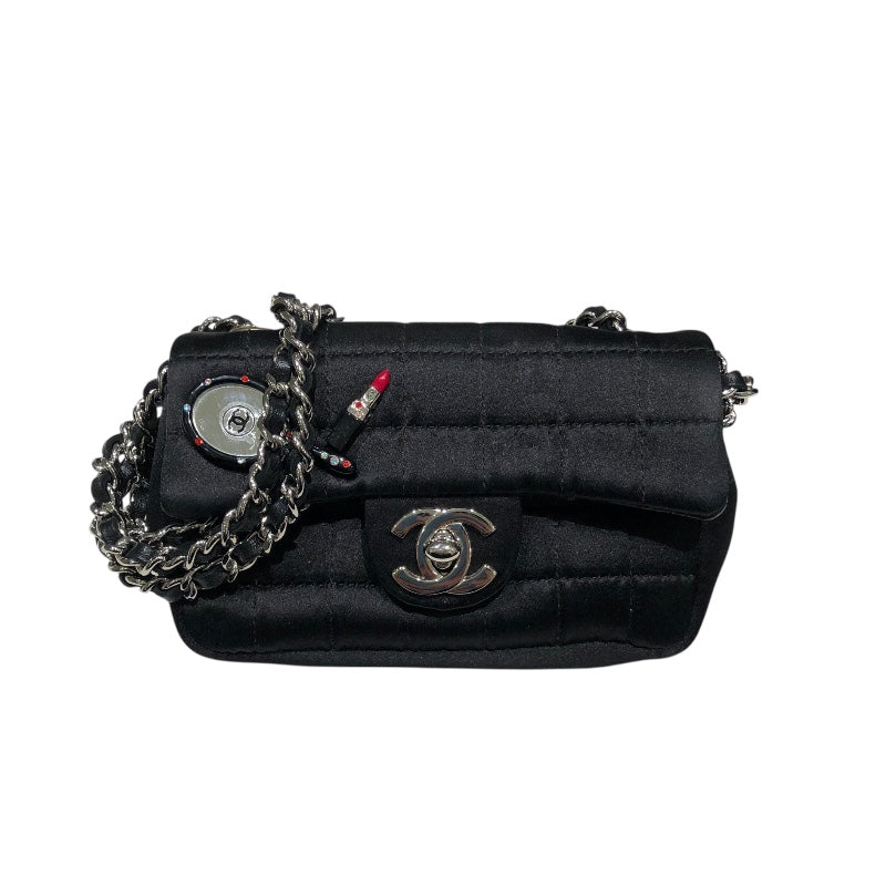 シャネル CHANEL チョコバーメイクアップチェーンショルダーバッグ ブラック シルバー金具 シルクサテン レディース ショルダーバッグ