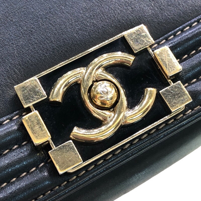 シャネル CHANEL ボーイシャネル25 A67086/21番台 ブラック・シルバー x ゴールド金具 カーフ レディース ショルダーバッ |  中古ブランドリユースショップ OKURA(おお蔵)