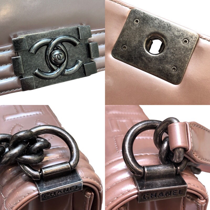 シャネル CHANEL ボーイシャネル25 16番台 ピンク x シルバー金具 エナメル レディース ショルダーバッグ