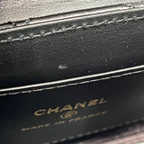 シャネル CHANEL ココマークミニチェーンクラッチ AP3435 ブラック×ゴールド金具 エイジドカーフ レディース ショルダーバッグ