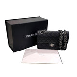 シャネル CHANEL マトラッセ23 A01113 16番台 ブラック×シルバー金具 キャビアスキン レディース ショルダーバッグ