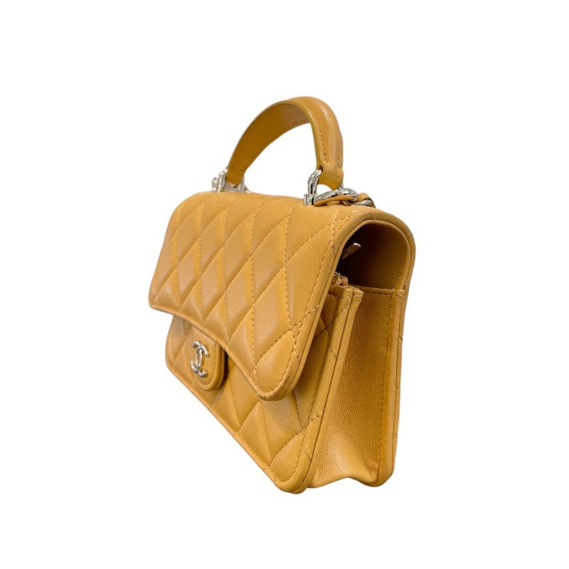 シャネル CHANEL マトラッセフラップ フォンショルダー AP3226 ランダムシリアル イエロー×ゴールド金具 ラムスキン レディース ショルダーバッグ