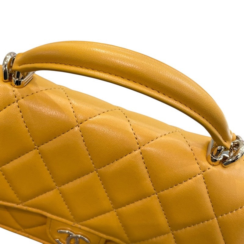 シャネル CHANEL マトラッセフラップ フォンショルダー AP3226 ランダムシリアル イエロー×ゴールド金具 ラムスキン レディース ショルダーバッグ