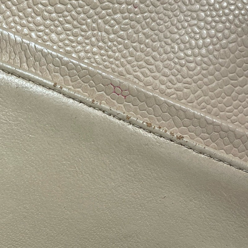 シャネル CHANEL マトラッセ25 A01112 14番台 ベージュ GD金具 キャビア レディース ショルダーバッグ