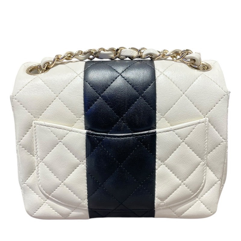 シャネル CHANEL マトラッセ18 A35200 ホワイト/ブラック/GD金具 ラムスキン レディース ショルダーバッグ