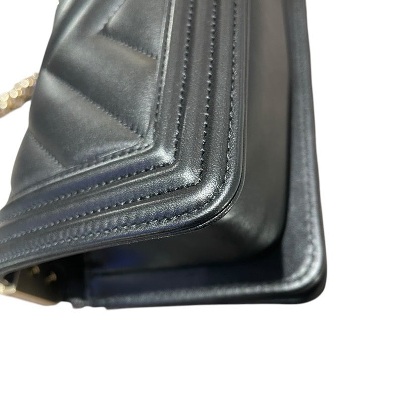 シャネル CHANEL ミニボーイシャネル15 Vステッチ A67364 ブラック/GD