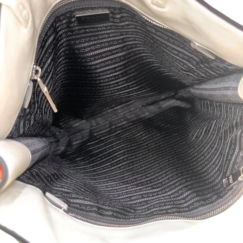 プラダ PRADA トライアングルロゴトートバッグ 1BG429 ホワイト レザー