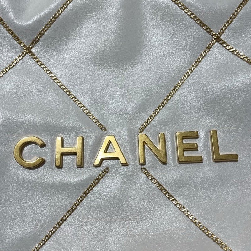シャネル CHANEL CHANEL22スモールハンドバッグ AS3260 ホワイト　GD金具 シャイニーカーフ レディース ハンドバッグ