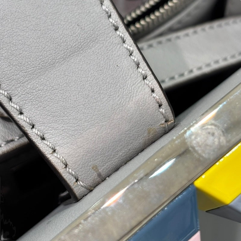 フェンディ FENDI プチトゥジュール 8BH253 ライトグレー レザー レディース ショルダーバッグ