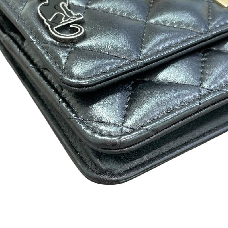 シャネル CHANEL 2.55 エンブロイダリー チェーンウォレット 25番台 ブラック/GD金具 カーフ レディース ショルダーバッグ